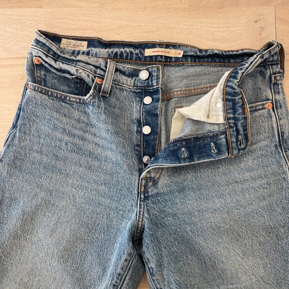 Levi's Wedgie Bootcut Jeans - Picture 2 of 9